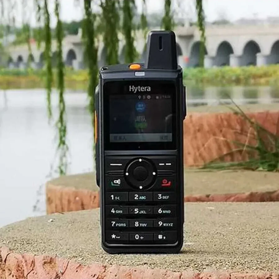 Рация Hytera PNC380 Basic, PoC, IP67, 4000 мА·ч, USB Type-C — 3