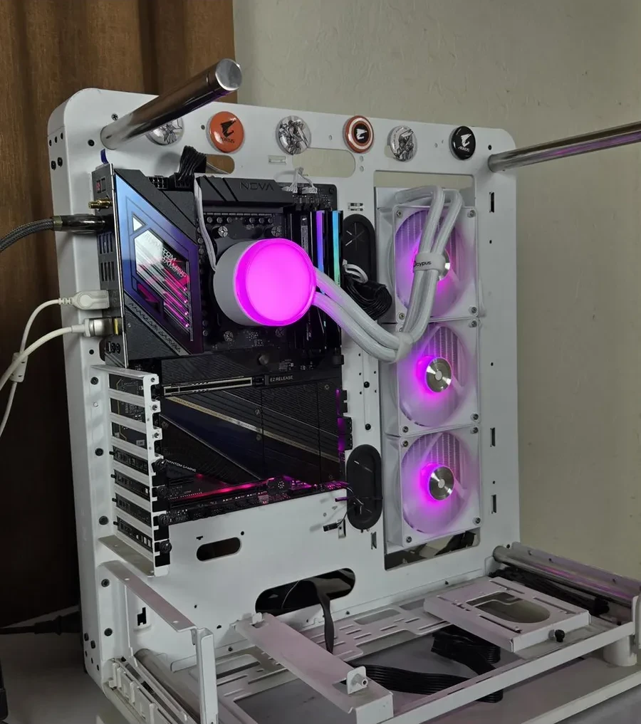 Водяное охлаждение для CPU Ocypus Delta L36 WH ARGB V2 3x120mm Белый Delta-L36-WH3AAWNN02X-GL