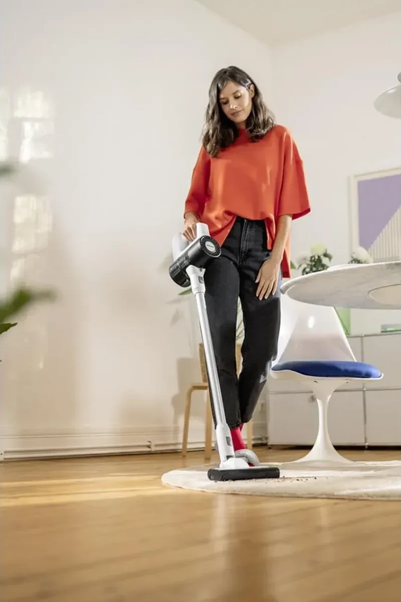 Вертикальный аккумуляторный пылесос KARCHER KVA 2 — 3
