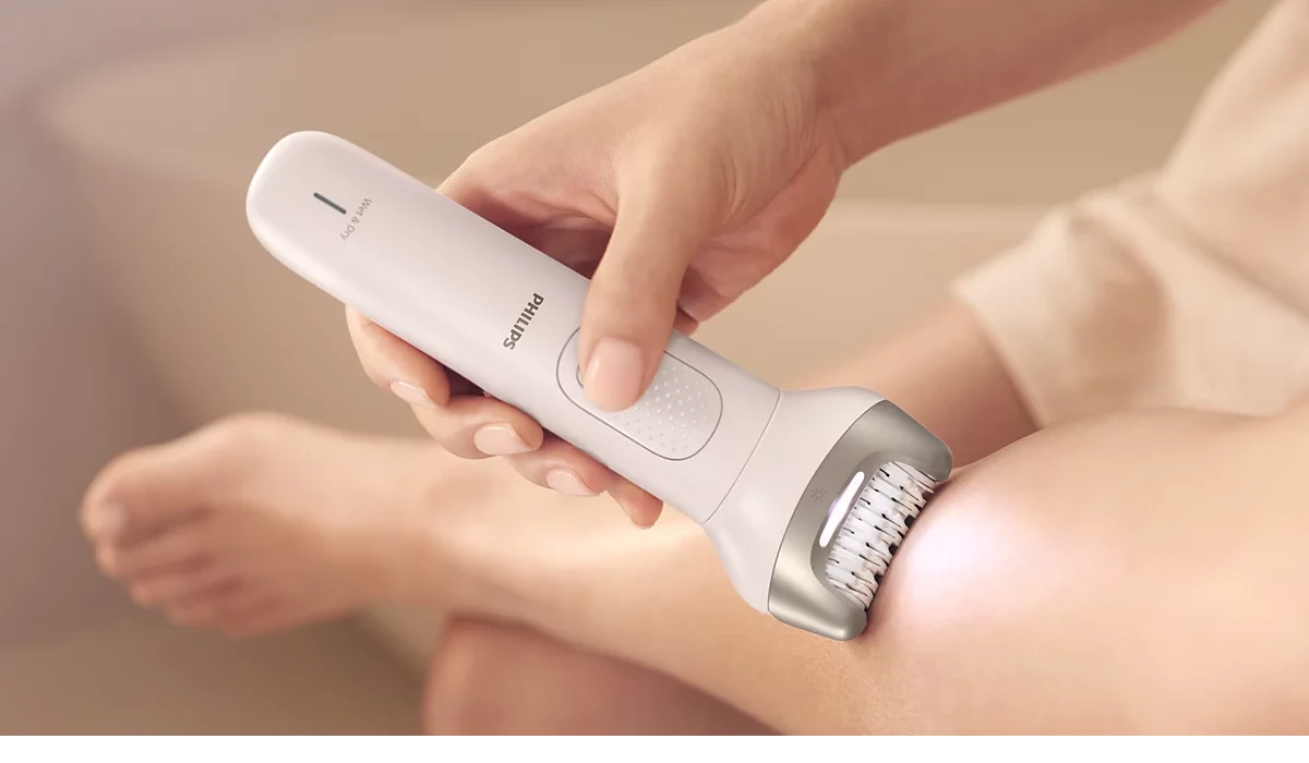 Набор для ухода за лицом и телом Philips Beauty Set Серии 9900 BRE750/00 — 4