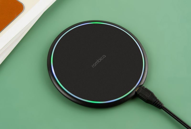 Беспроводное зарядное устройство Rombica NEO Spirit Quick, Black, 10Вт, microUSB
