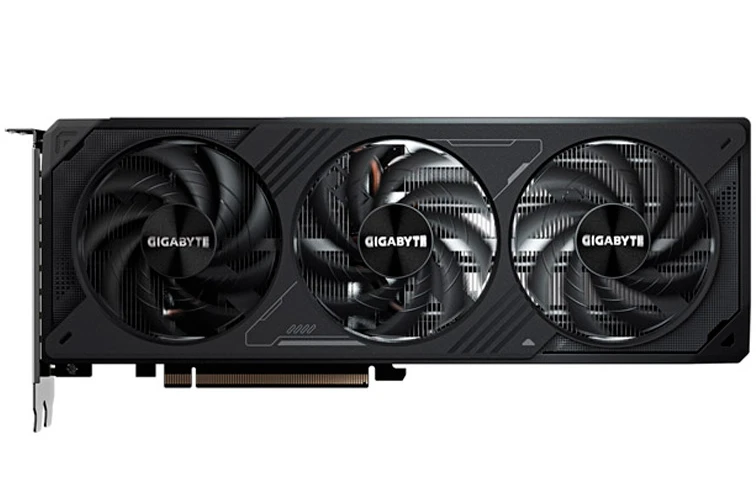 Видеокарта GF RTX5070, Gigabyte Windforce OC SFF, 2542MHz/28000MHz, 192bit, 12GB GDDR7, HDMI, 3xDP — 2