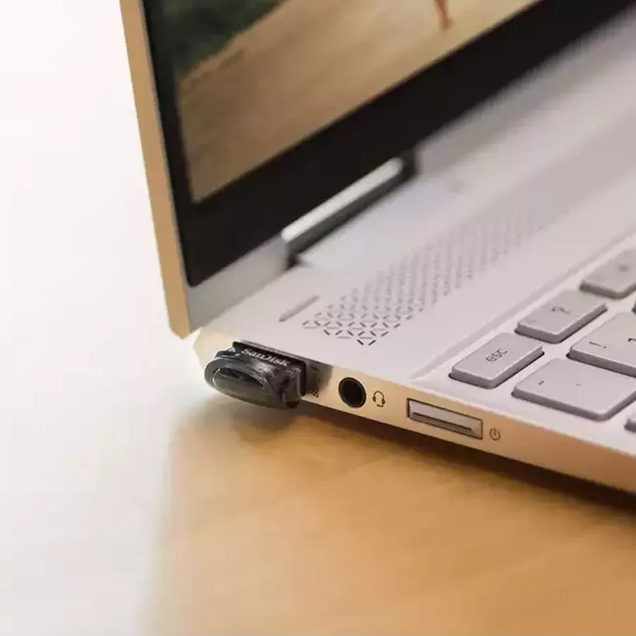 USB флеш-диск SanDisk Ultra Fit 128GB, USB 3.1 — 5