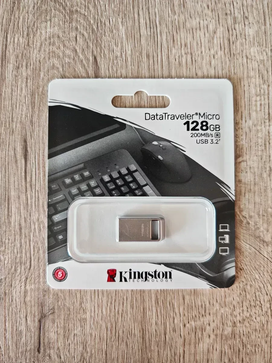 USB-накопитель Kingston Micro 3.2 128GB, металл — 4