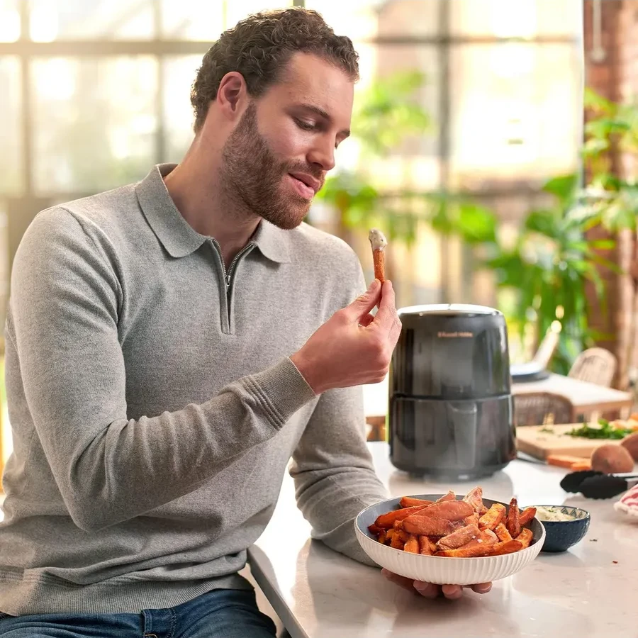 Аэрогриль Russell Hobbs 26500-56 черный