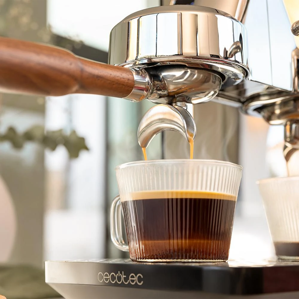 Кофеварка рожковая Cecotec Baristeo Intima сталь — 5