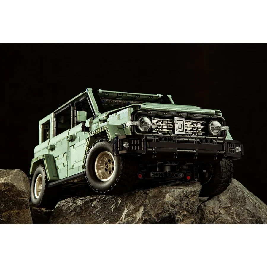 Конструктор ONEBOT Building Block Off-Road Vehicle-Tank 300, 2500+ деталей